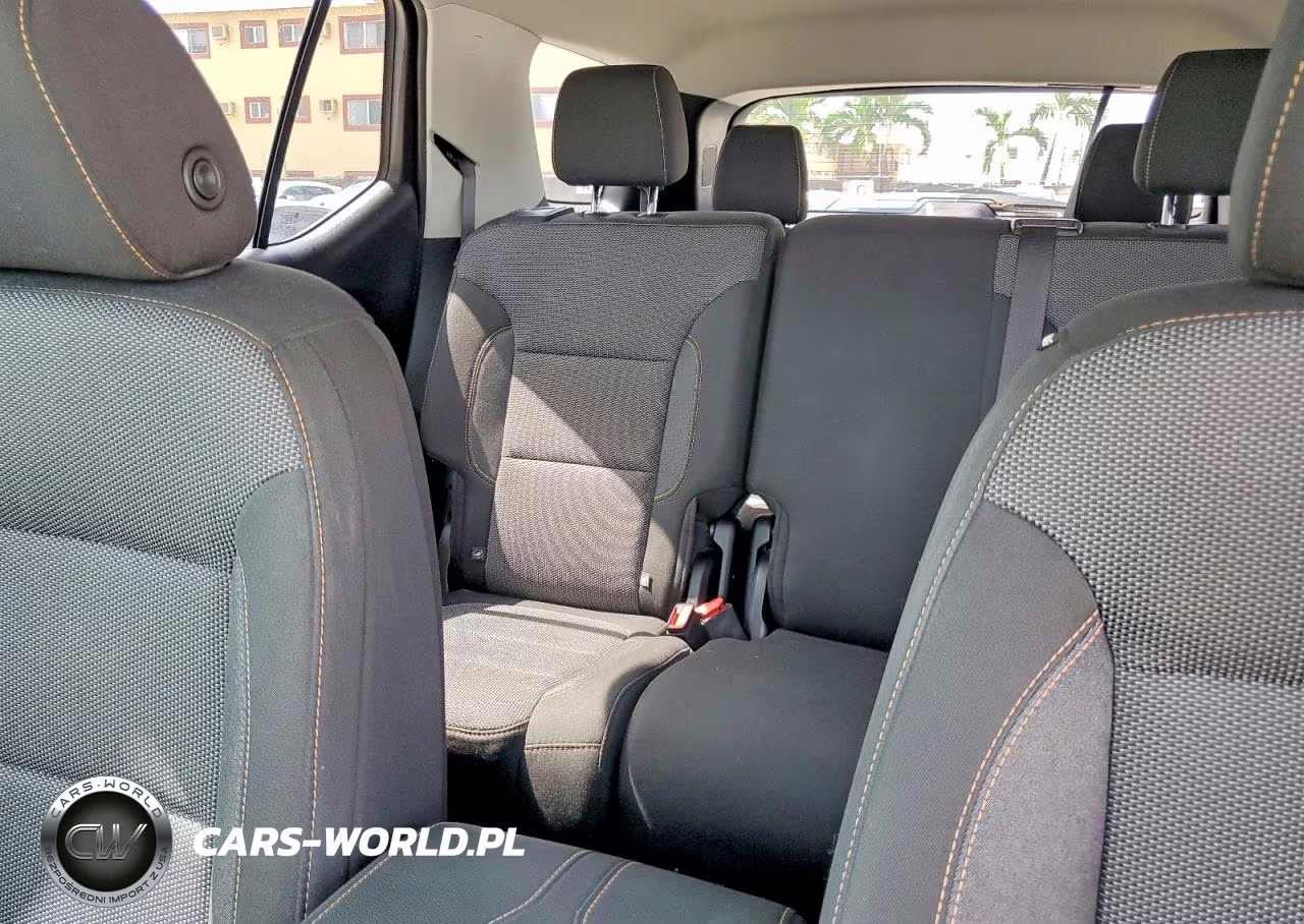2019 Chevrolet Traverse Ls VIN:1GNERFKW8KJ229949 - 10