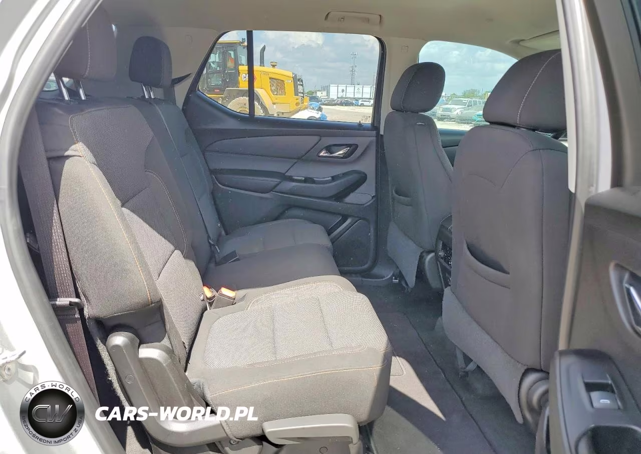 2019 Chevrolet Traverse Ls VIN:1GNERFKW8KJ229949 - 11
