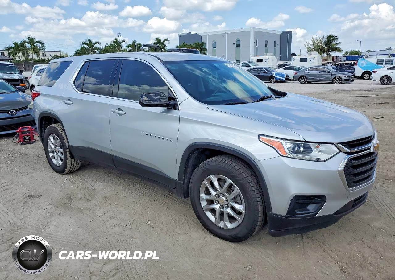 2019 Chevrolet Traverse Ls VIN:1GNERFKW8KJ229949 - 4