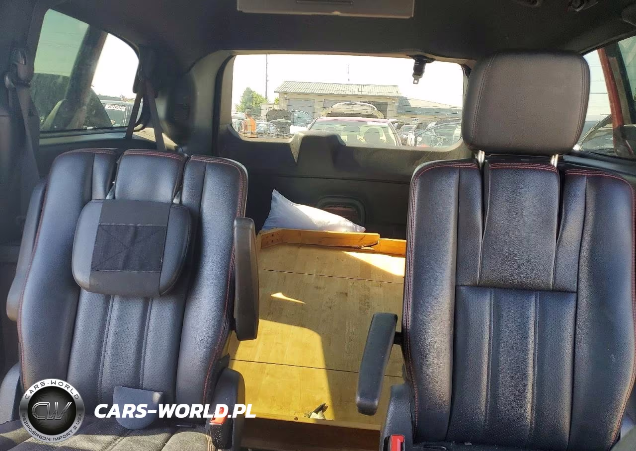 2019 Dodge Grand Caravan Gt VIN:2C4RDGEG6KR717800 - 10
