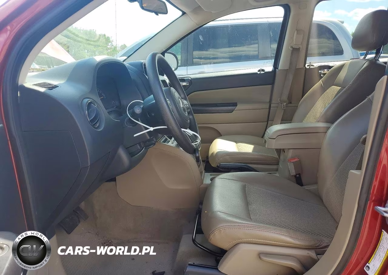 2014 Jeep Compass Sport VIN:1C4NJCBA5ED812887 - 7