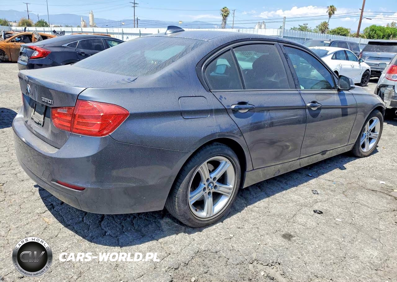 2013 BMW 320 I VIN:WBA3B1C54DK129998 - 3