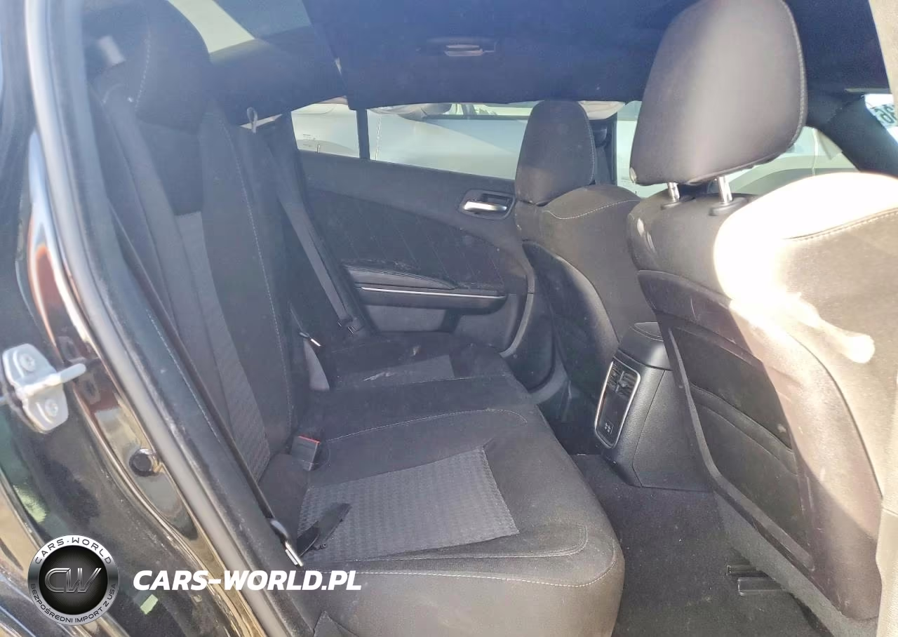 2019 Dodge Charger Scat Pack VIN:2C3CDXGJ8KH742576 - 10