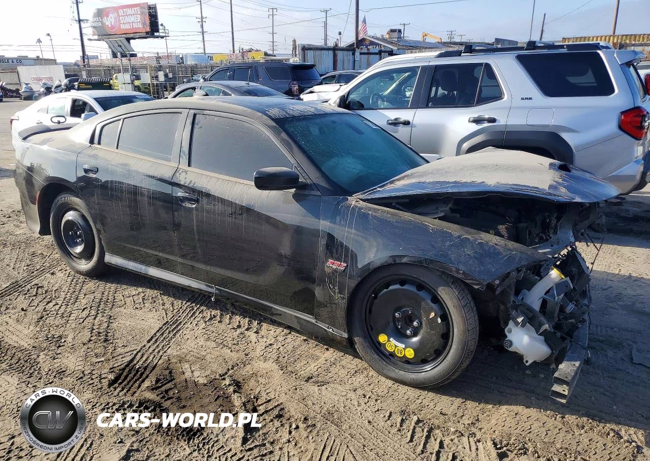 2019 Dodge Charger Scat Pack VIN:2C3CDXGJ8KH742576 - 4