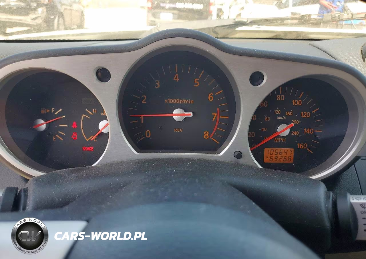 2003 Nissan 350Z Coupe VIN:JN1AZ34D63T105897 - 9