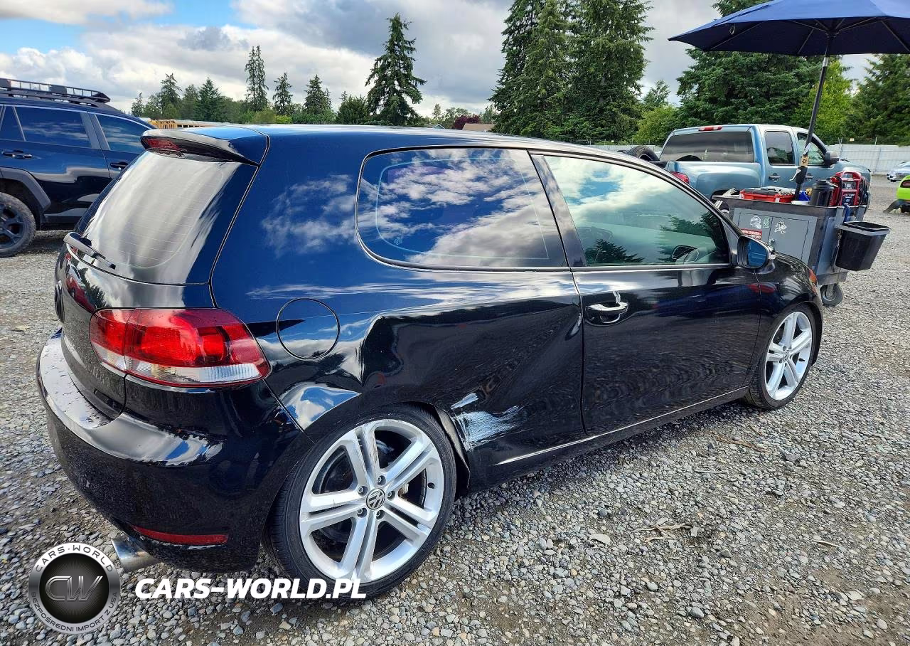 2010 Volkswagen Golf VIN:WVWAB7AJ2AW300362 - 3