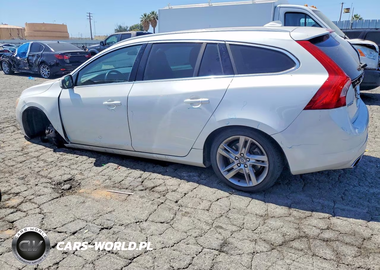 2015 Volvo V60 Premier VIN:YV140MEBXF1208094 - 2