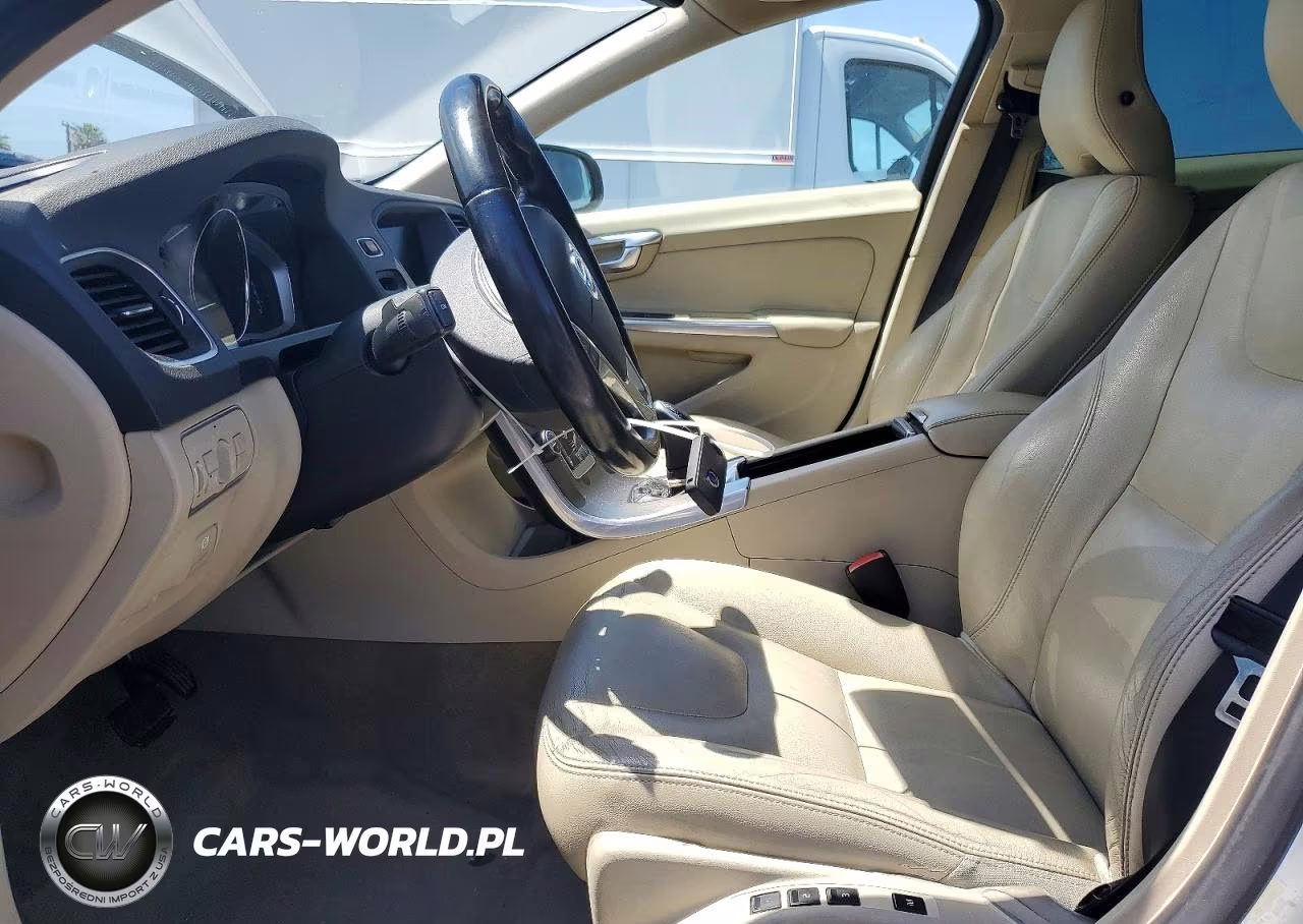 2015 Volvo V60 Premier VIN:YV140MEBXF1208094 - 7
