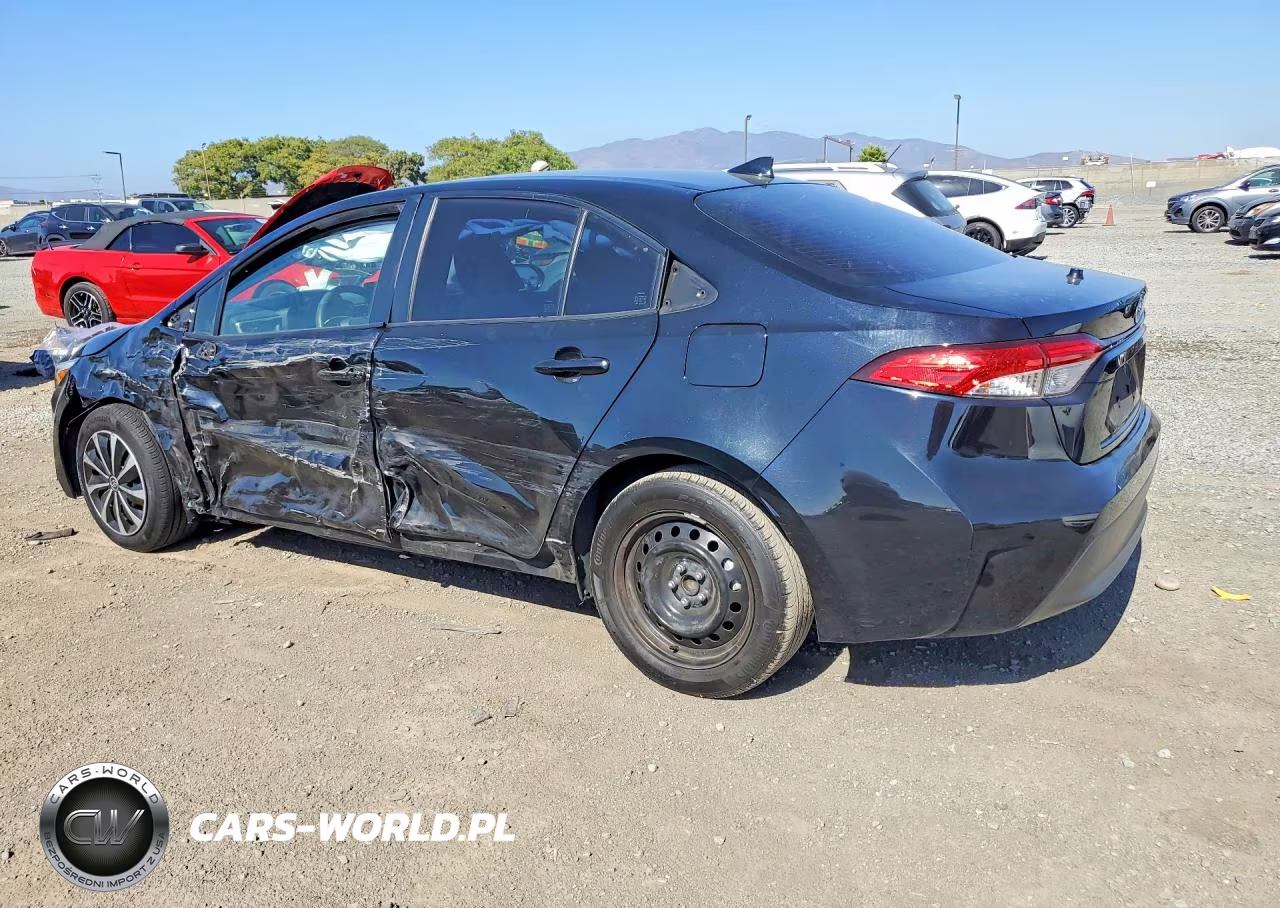 2024 Toyota Corolla Hybrid Le VIN:JTDBCMFE6R3040749 - 2