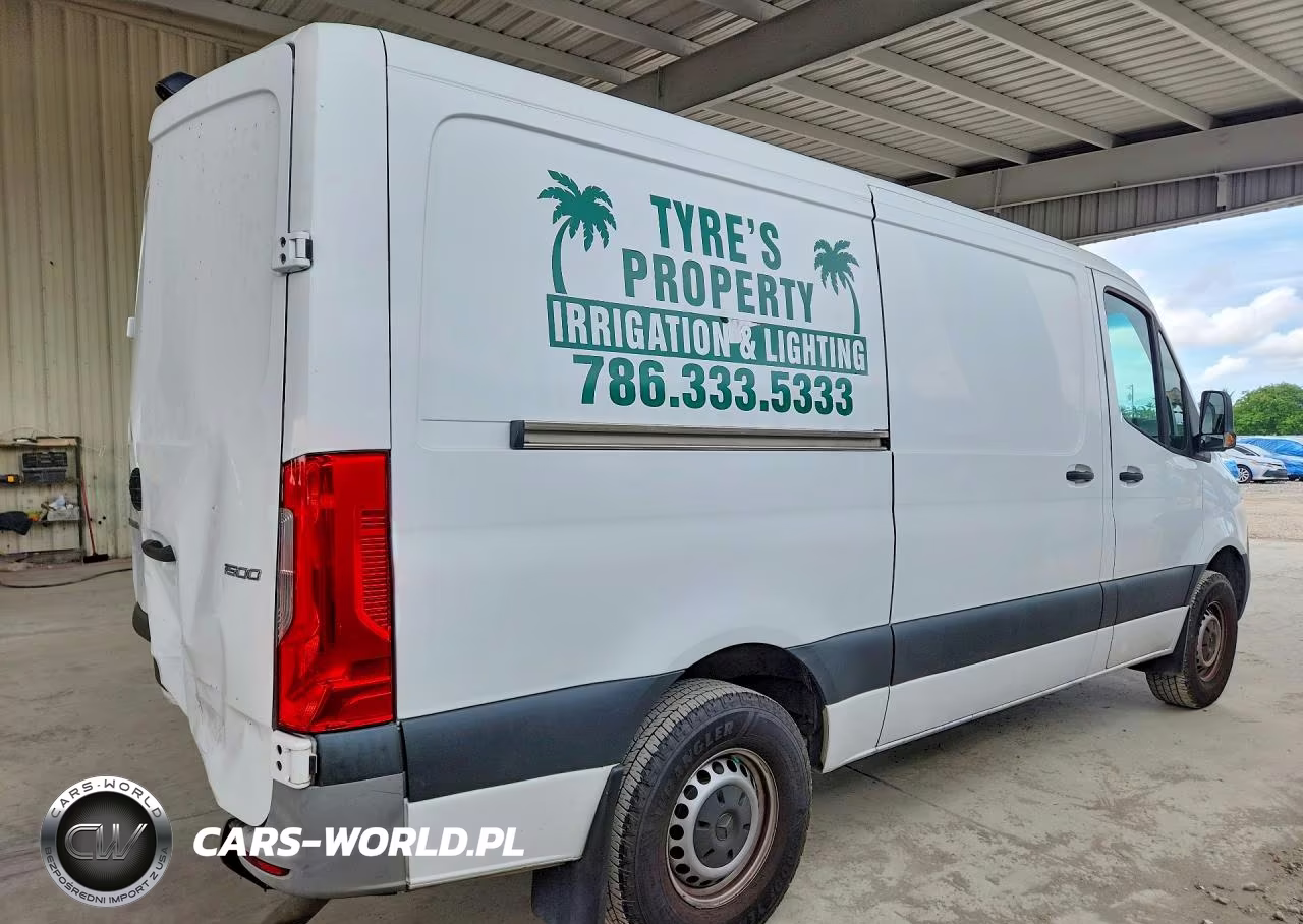 2021 Mercedes-Benz Sprinter 1500 Standard Roof I4 VIN:W1Y70BGY4MT077296 - 3
