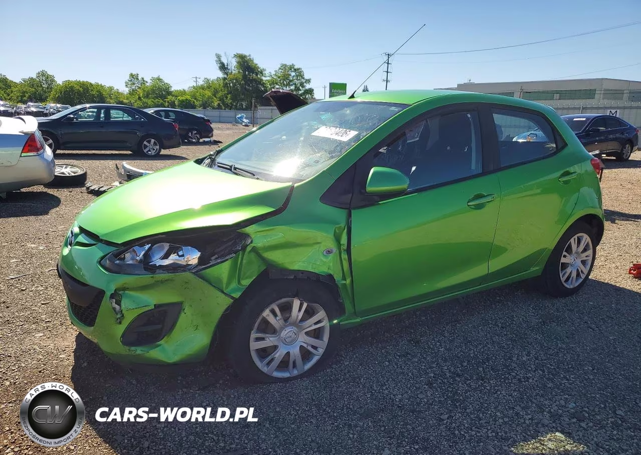2013 Mazda Mazda2 – zdjęcie 1 z 12