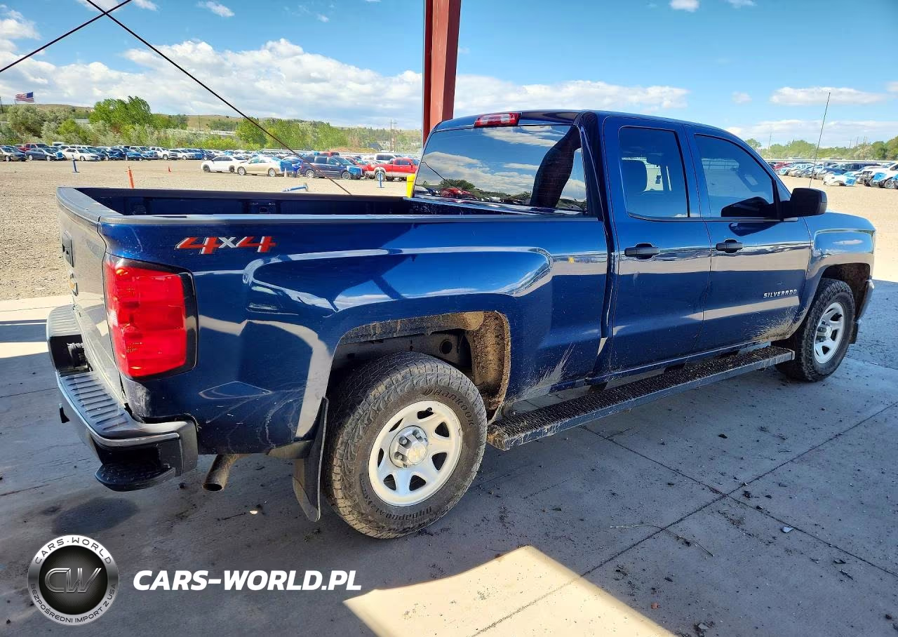 2018 Chevrolet Silverado K1500 VIN:1GCVKNEC8JZ343054 - 3