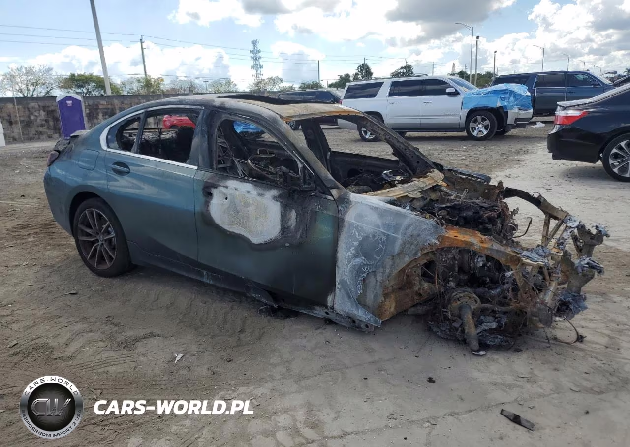 2019 BMW 330I VIN:WBA5R1C59KAK11300 - 4