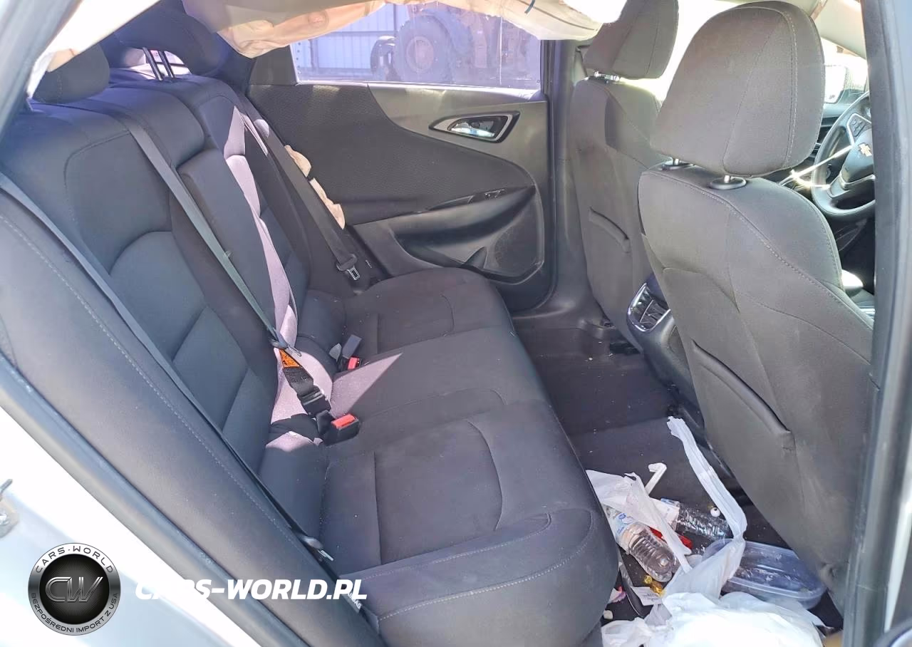 2019 Chevrolet Malibu Lt VIN:1G1ZD5ST0KF142065 - 10