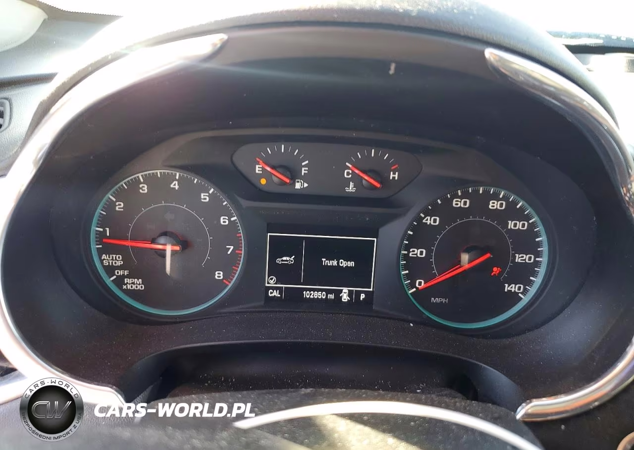 2019 Chevrolet Malibu Lt VIN:1G1ZD5ST0KF142065 - 9