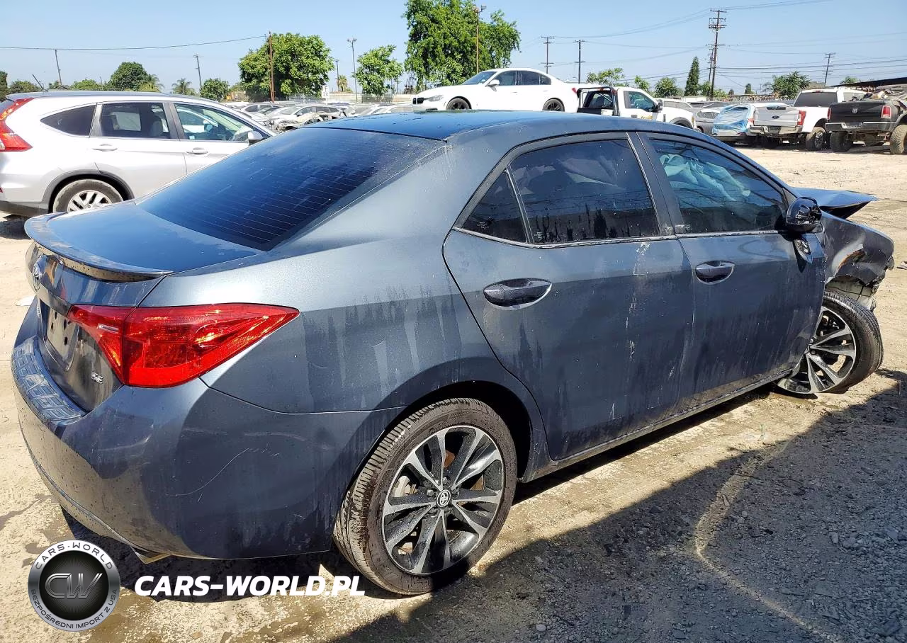 2018 Toyota Corolla Se VIN:5YFBURHE6JP801301 - 3