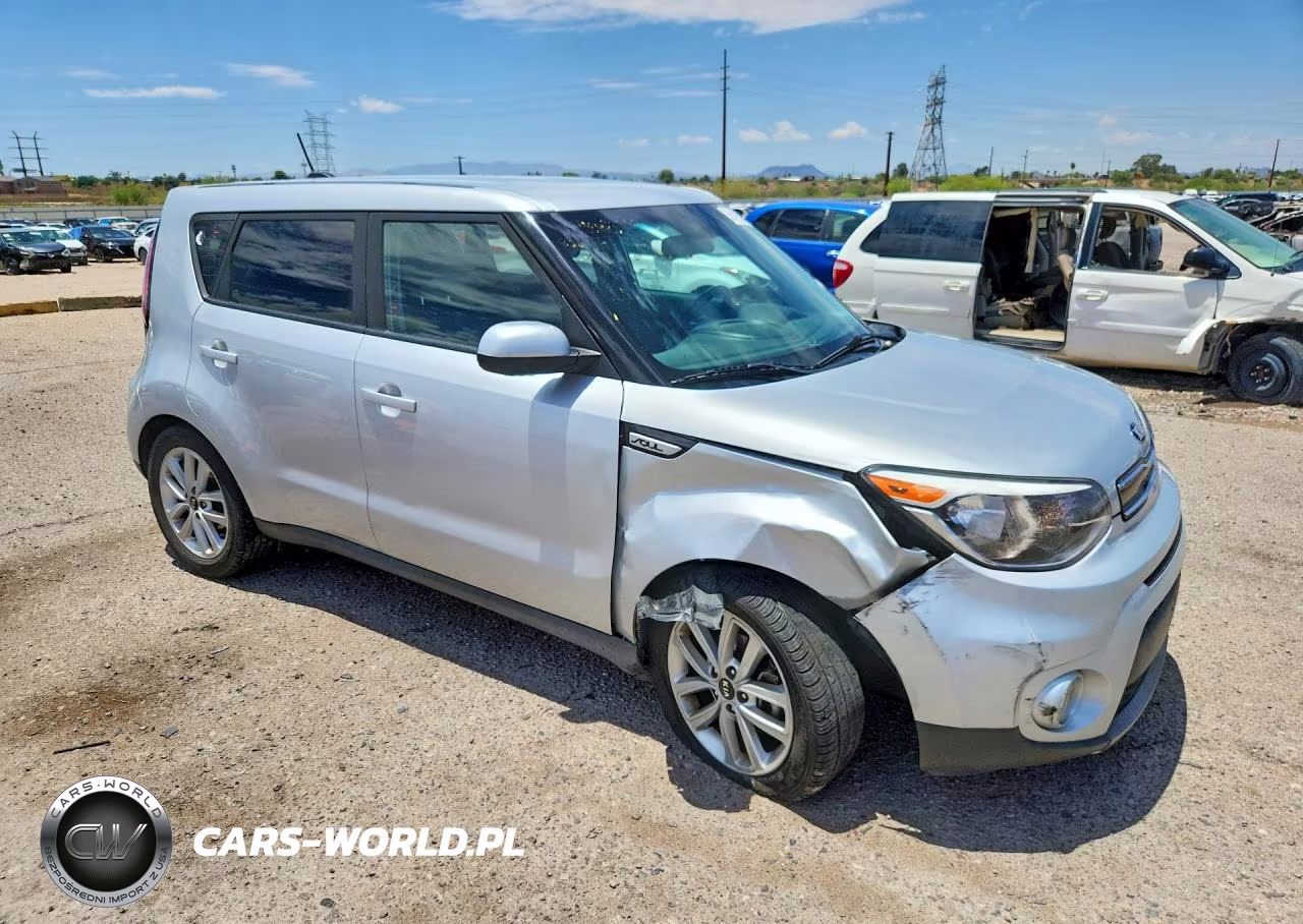 2018 Kia Soul + VIN:KNDJP3A58J7534447 - 4