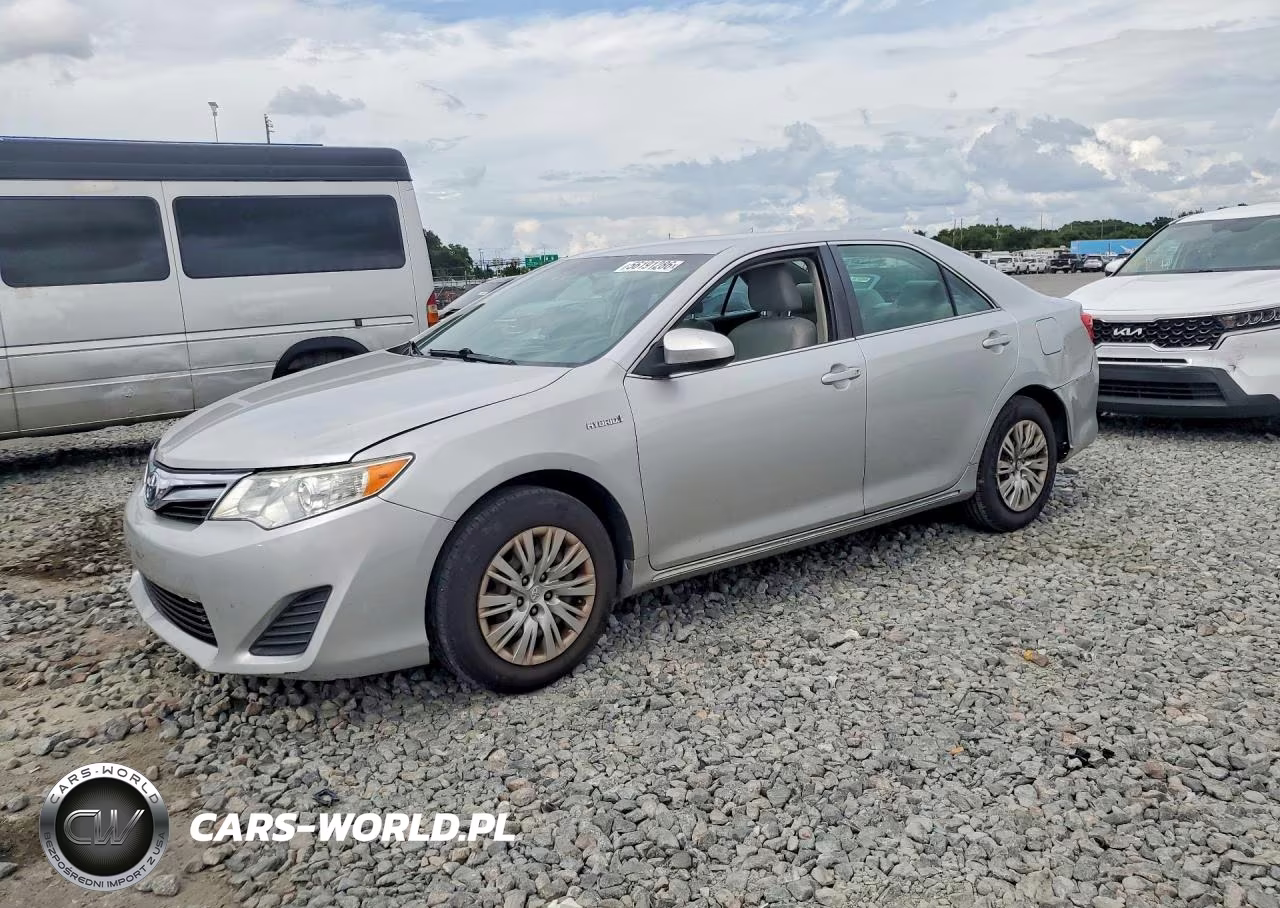 2012 Toyota Camry Hybrid Le – zdjęcie 1 z 12