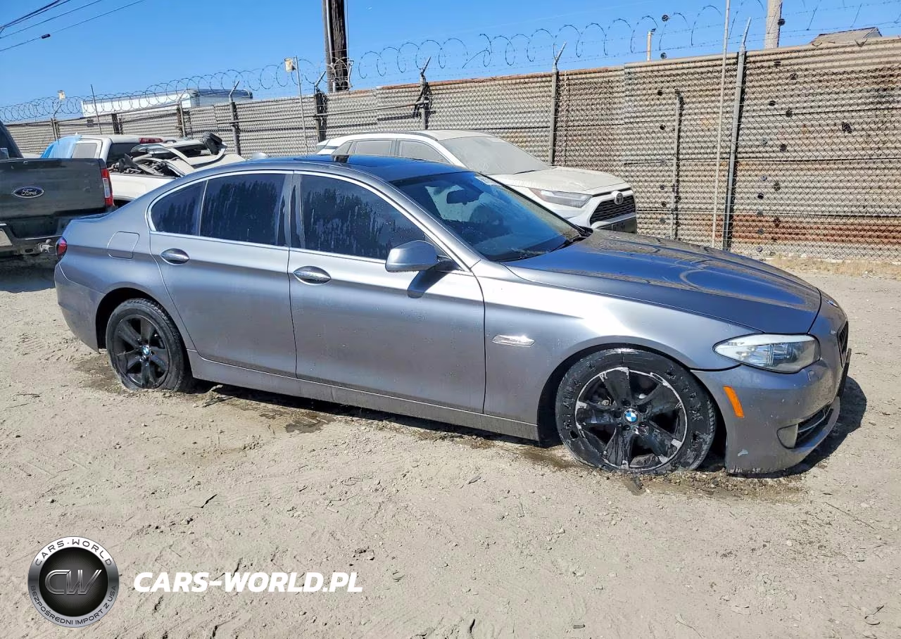 2013 BMW 528 I VIN:WBAXG5C55DD233382 - 4
