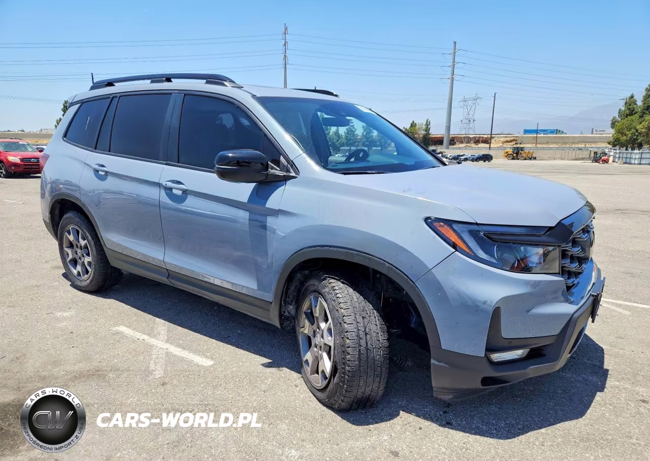 2023 Honda Passport Trail Sport VIN:5FNYF8H61PB035893 - 4