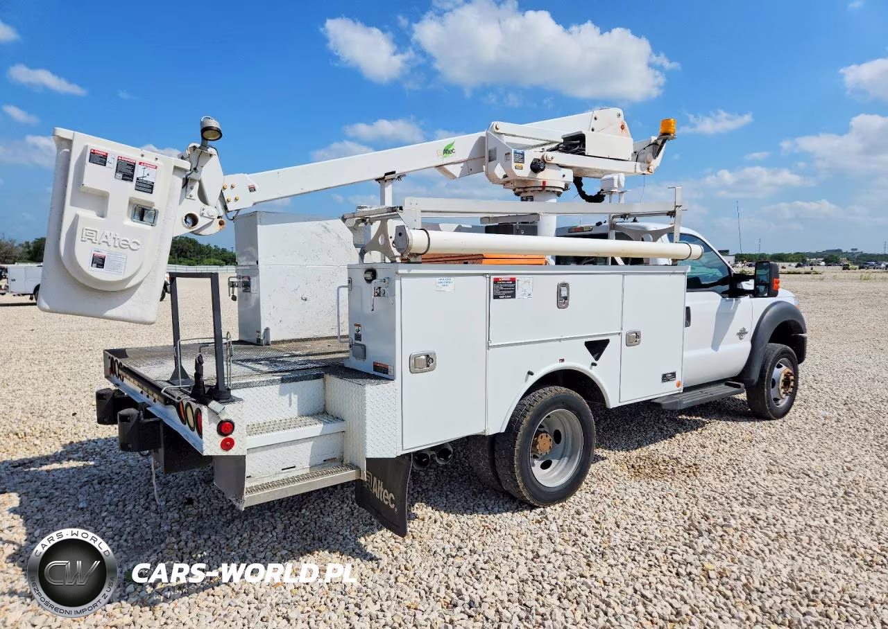 2015 Ford F450 Super Duty VIN:1FDUF4GT9FED70572 - 3