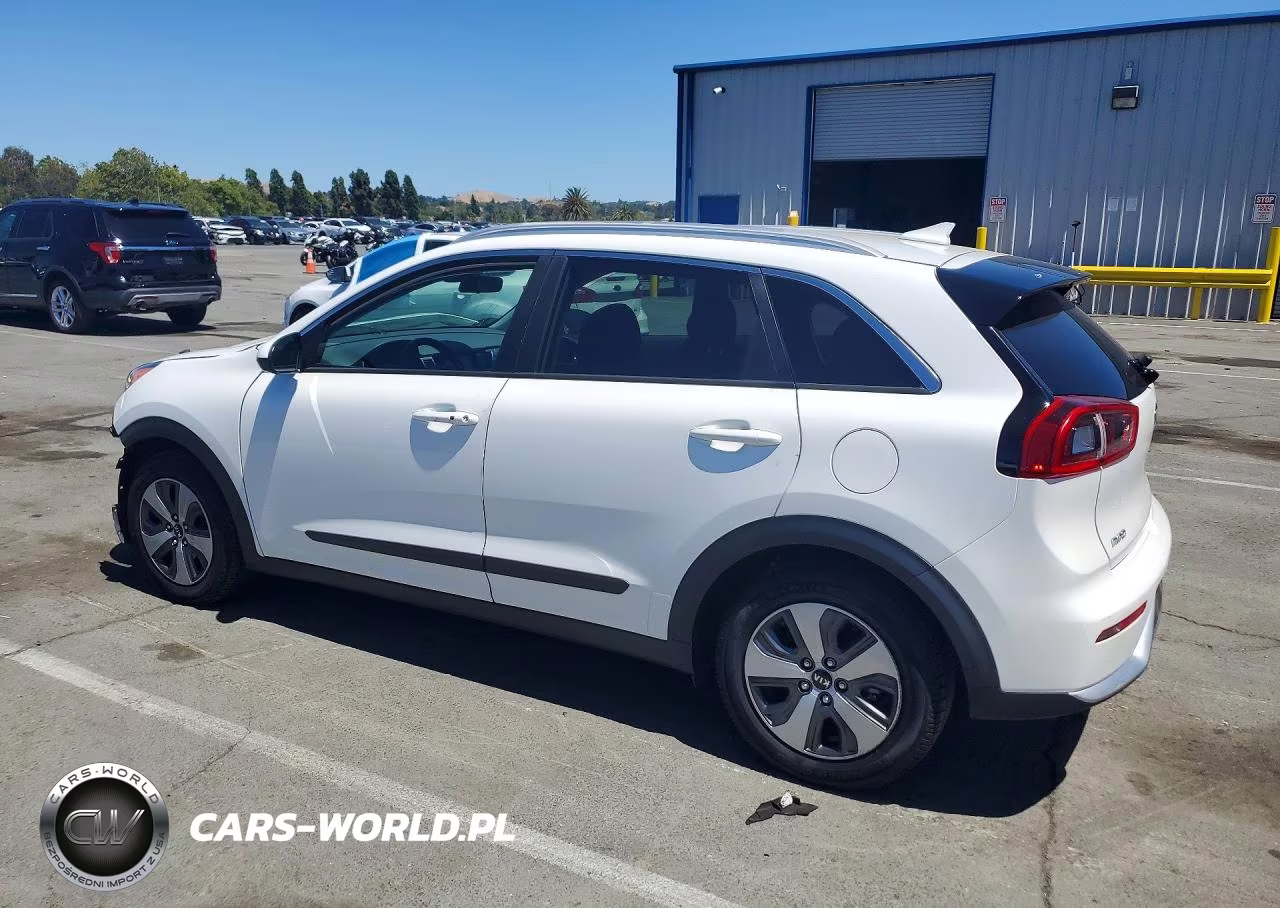 2018 Kia Niro Lx VIN:KNDCB3LC8J5128456 - 2