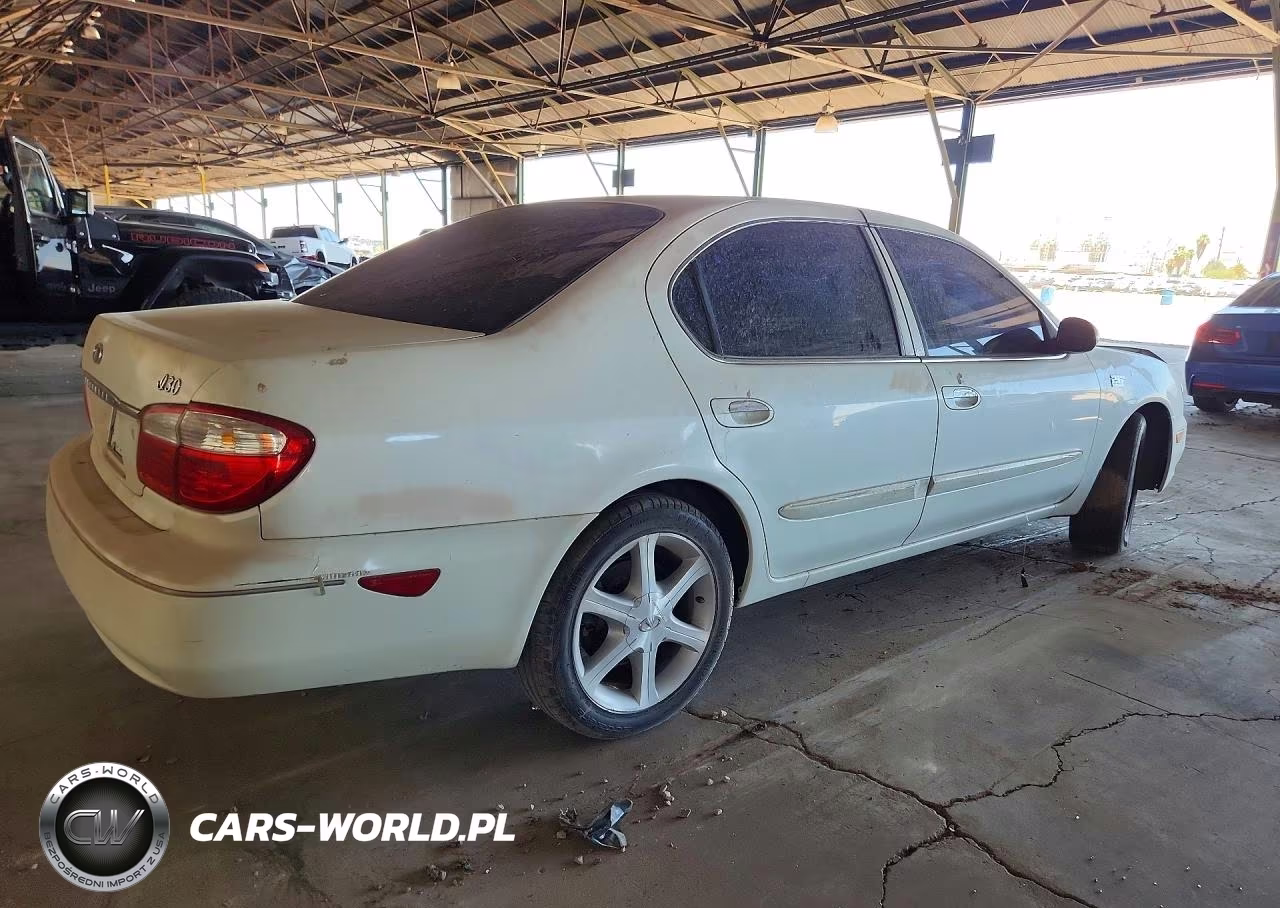 2000 Infiniti I30 Base VIN:JNKCA31A7YT100981 - 3