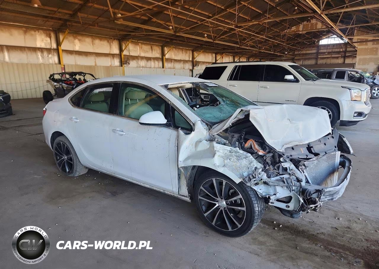 2017 Buick Verano Sport Touring VIN:1G4PR5SK6H4112415 - 4