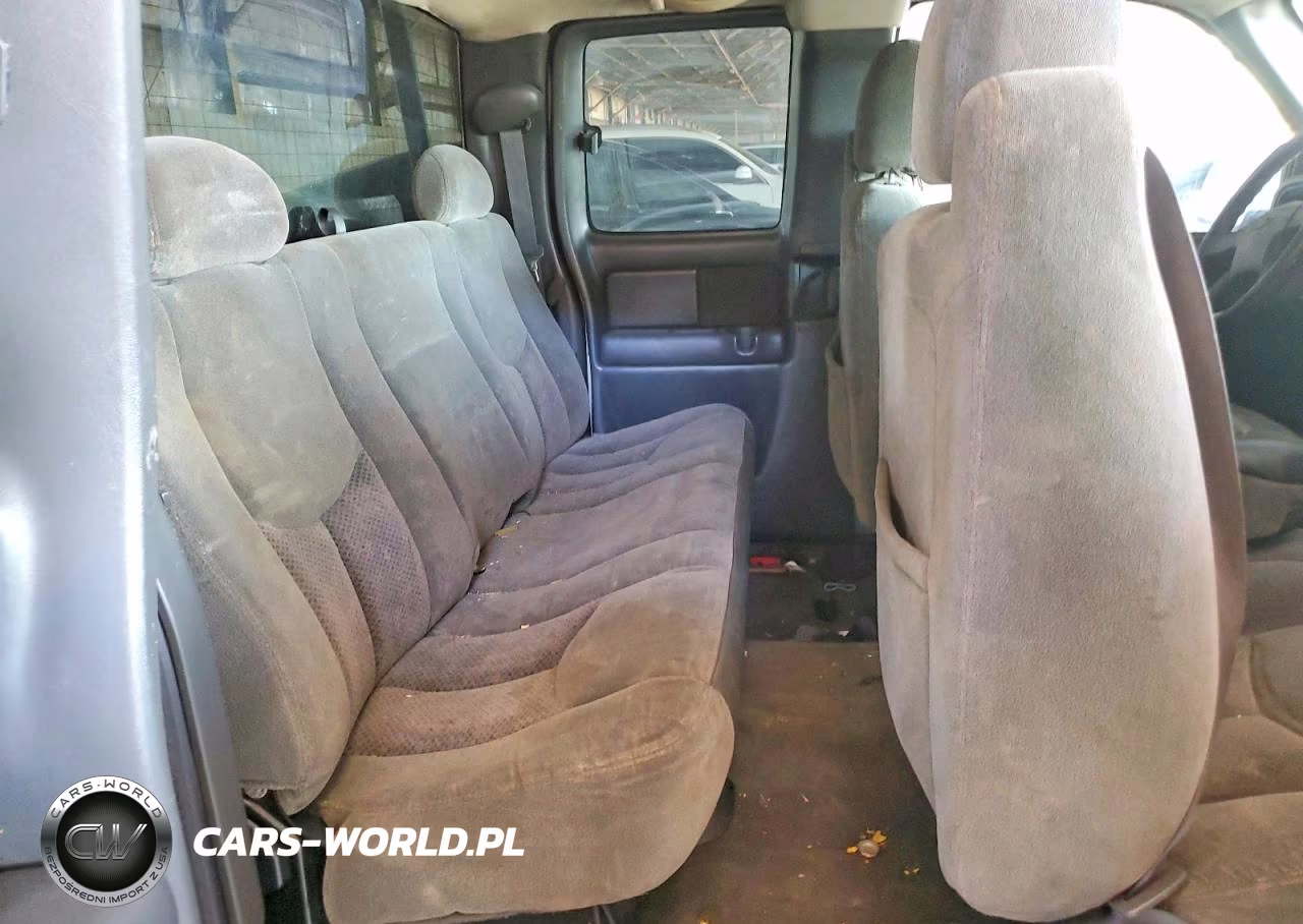 2003 Chevrolet Silverado C1500 VIN:2GCEC19V331193819 - 10