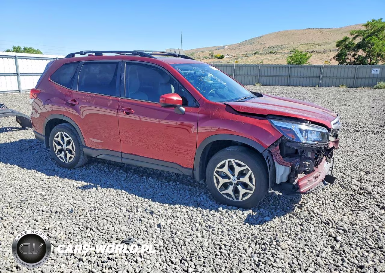 2020 Subaru Forester Premium VIN:JF2SKAJC4LH520436 - 4