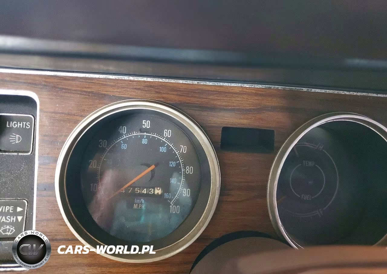 1976 Chrysler Cordoba VIN:SS22K6R152334 - 9