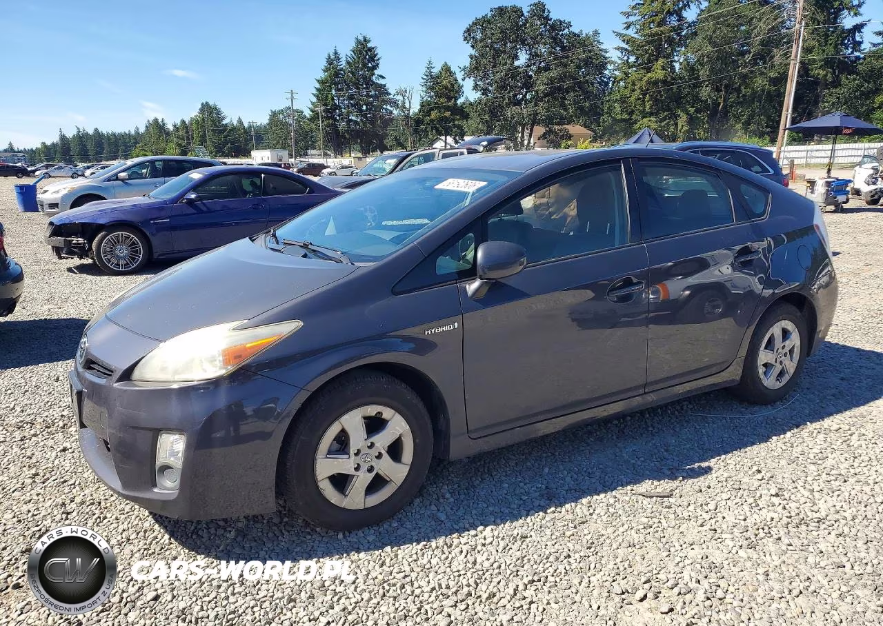 2011 Toyota Prius Two – zdjęcie 1 z 12