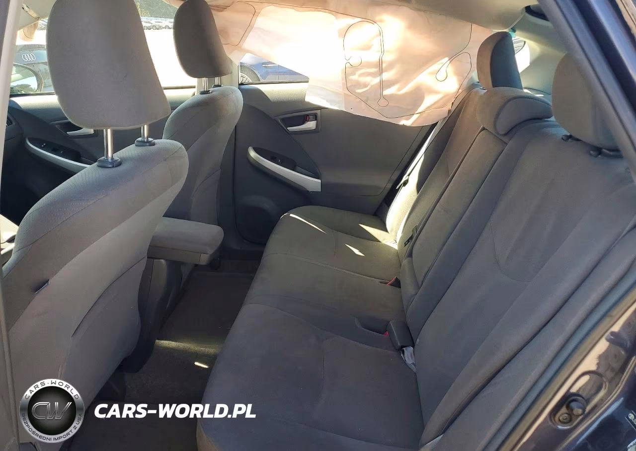 2011 Toyota Prius Two VIN:JTDKN3DUXB0288654 - 10
