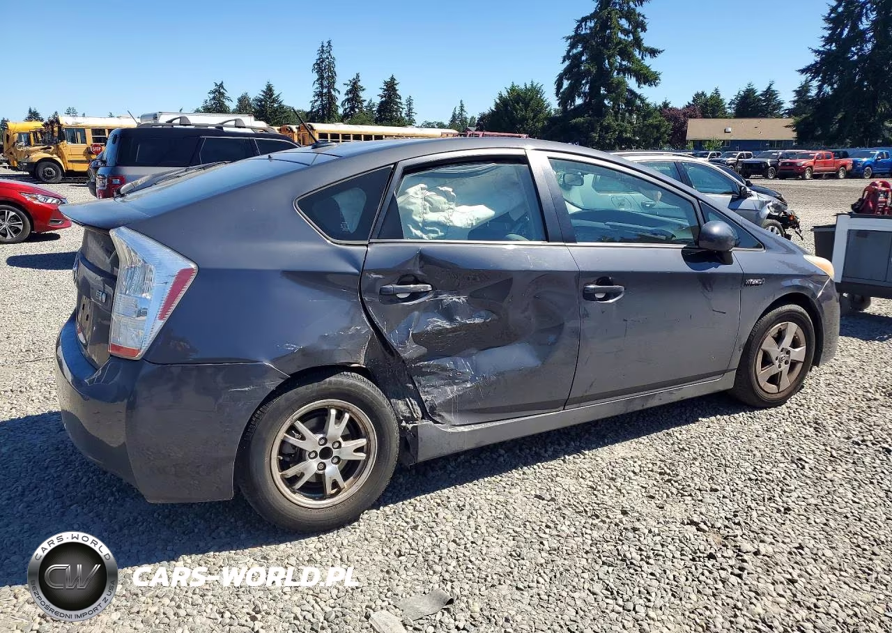2011 Toyota Prius Two VIN:JTDKN3DUXB0288654 - 3