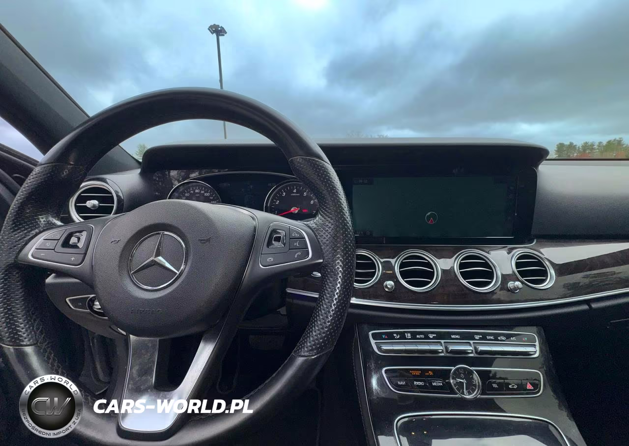2017 Mercedes-Benz E 300 4Matic VIN:WDDZF4KBXHA066742 - 12