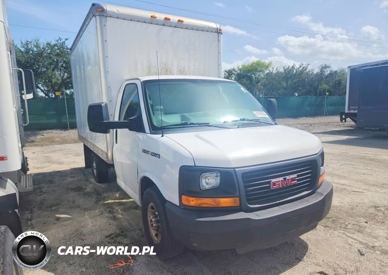 2014 GMC Savana Cutaway G3500 VIN:1GD072CG7E1144948 - 4