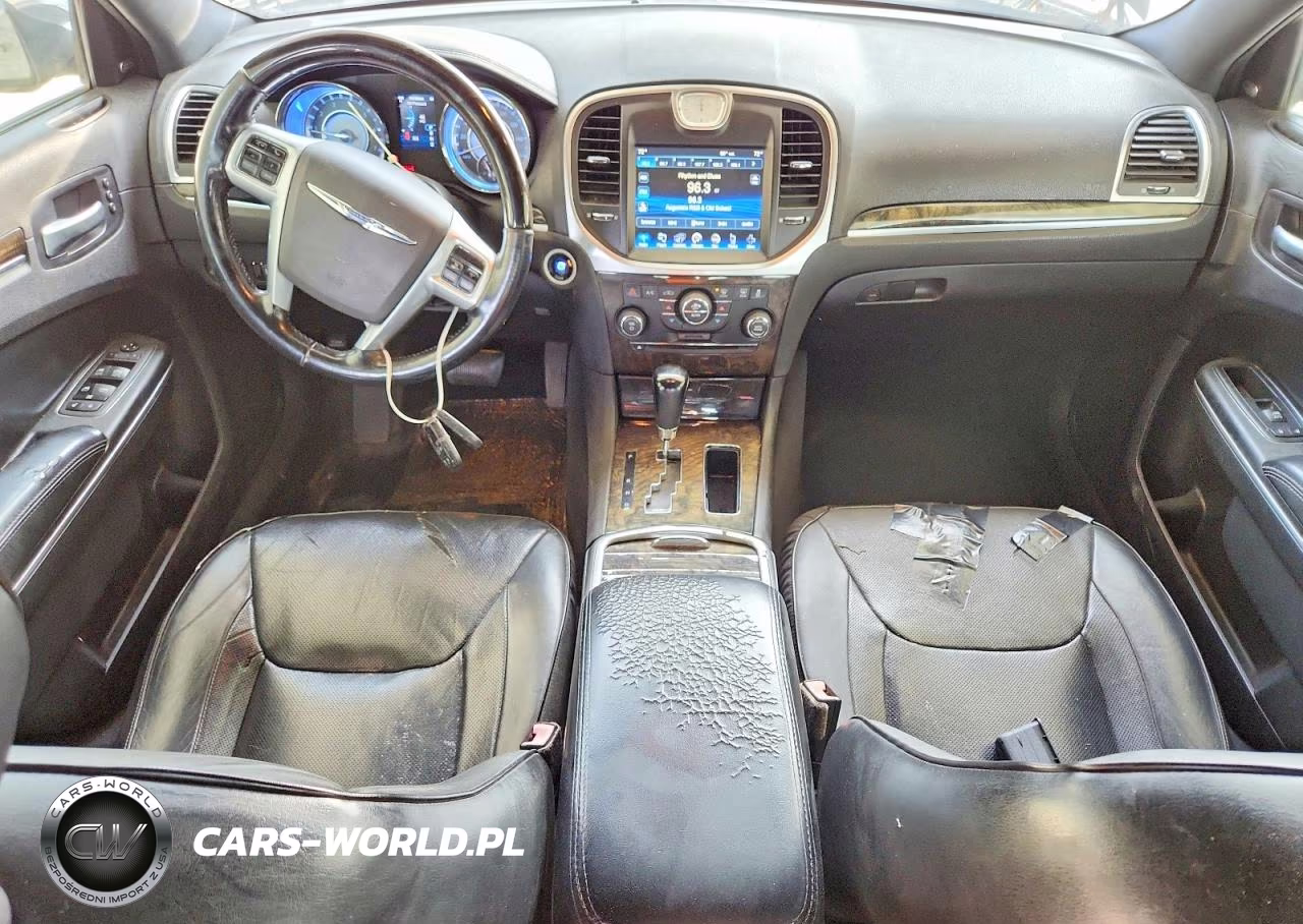2013 Chrysler 300C VIN:2C3CCAETXDH538000 - 8