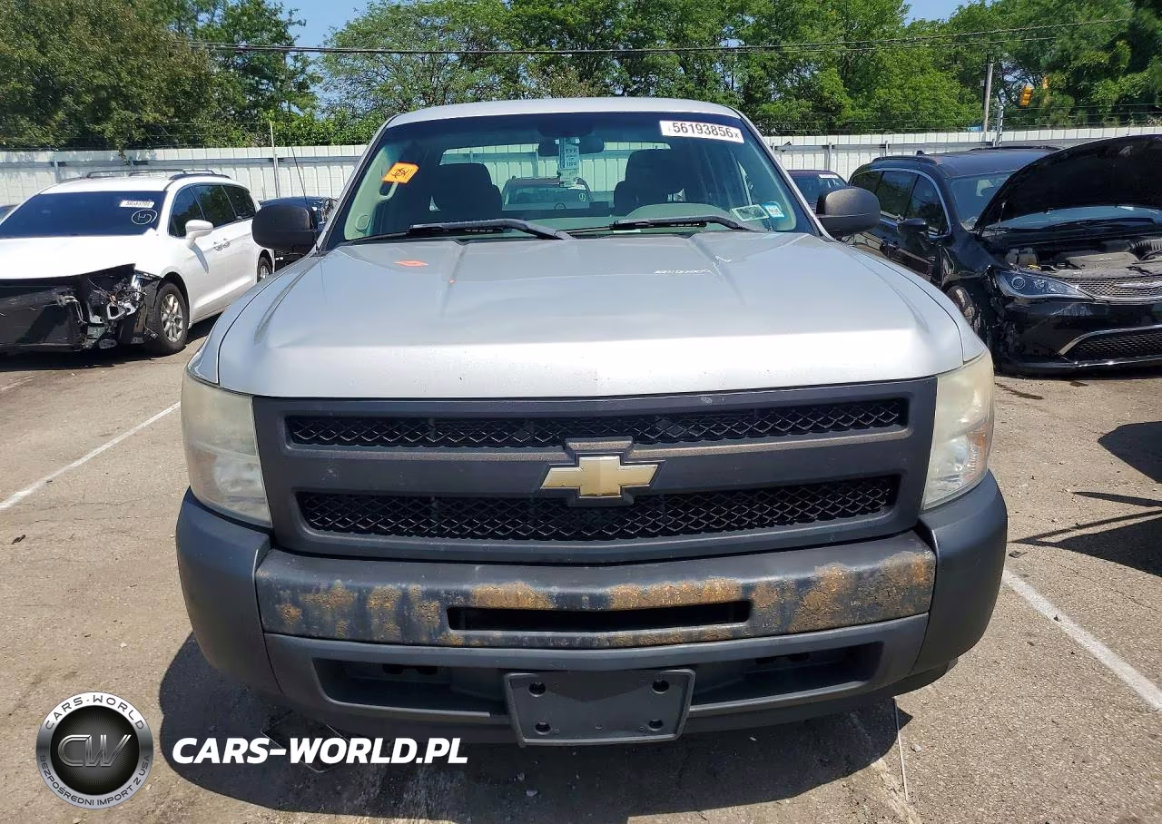 2011 Chevrolet Silverado C1500 VIN:1GCRCPEX6BZ341575 - 5