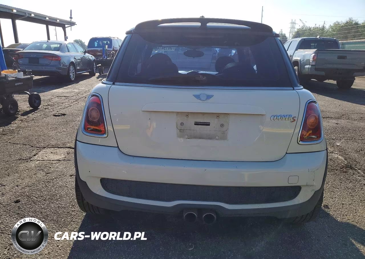 2007 Mini Cooper S VIN:WMWMF73597TV30151 - 6