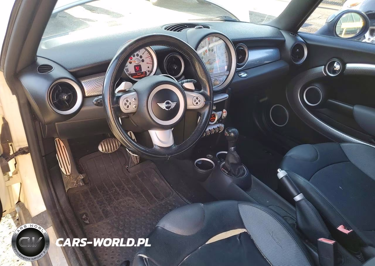 2007 Mini Cooper S VIN:WMWMF73597TV30151 - 8