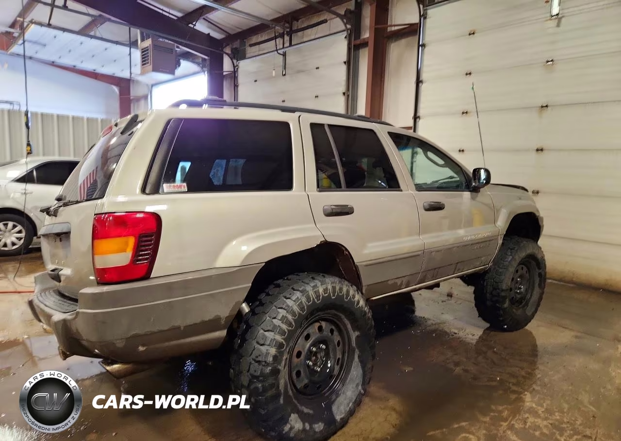 2003 Jeep Grand Cherokee Laredo VIN:1J4GW48S73C600733 - 3