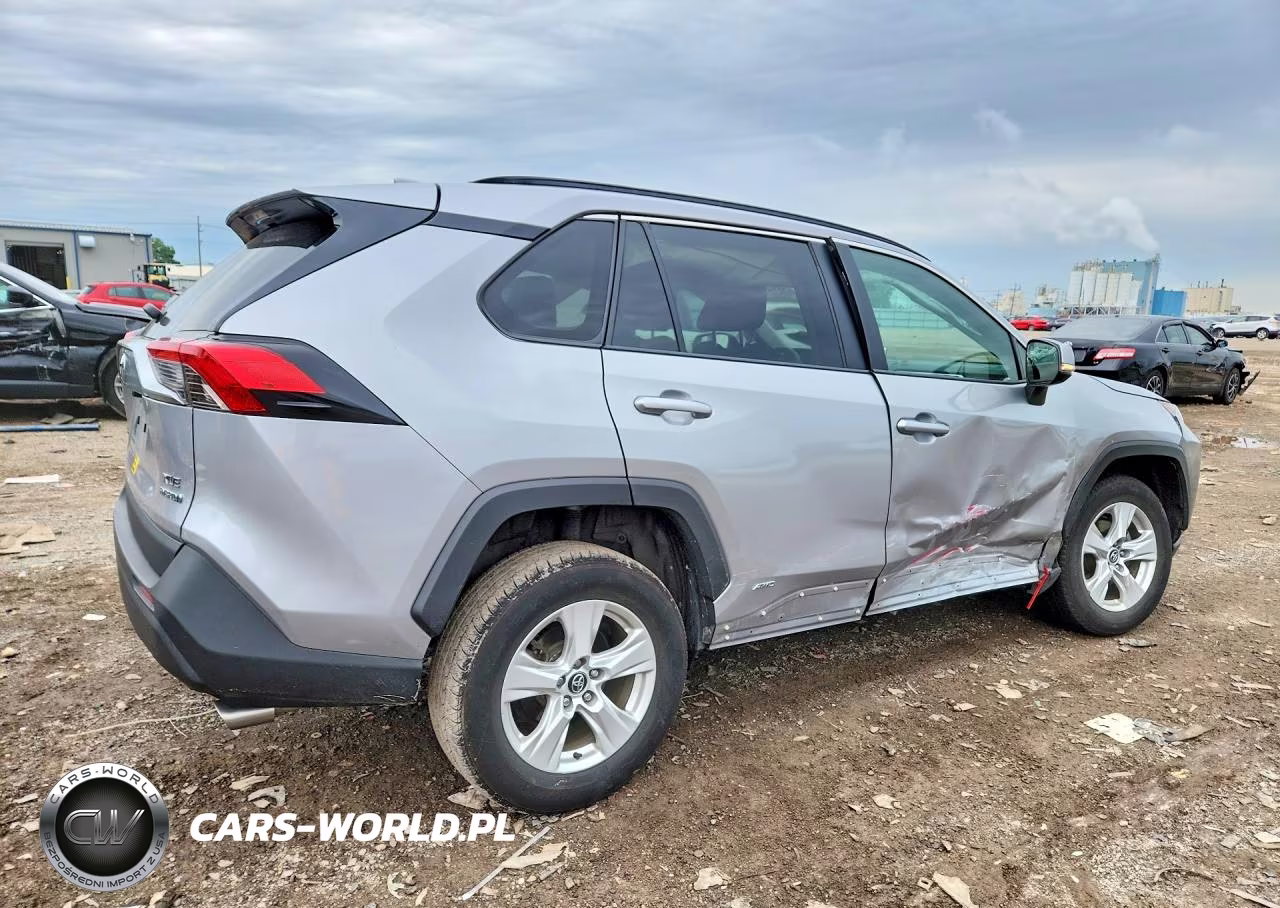 2021 Toyota Rav4 Hybrid Xle VIN:4T3R6RFV1MU020742 - 3