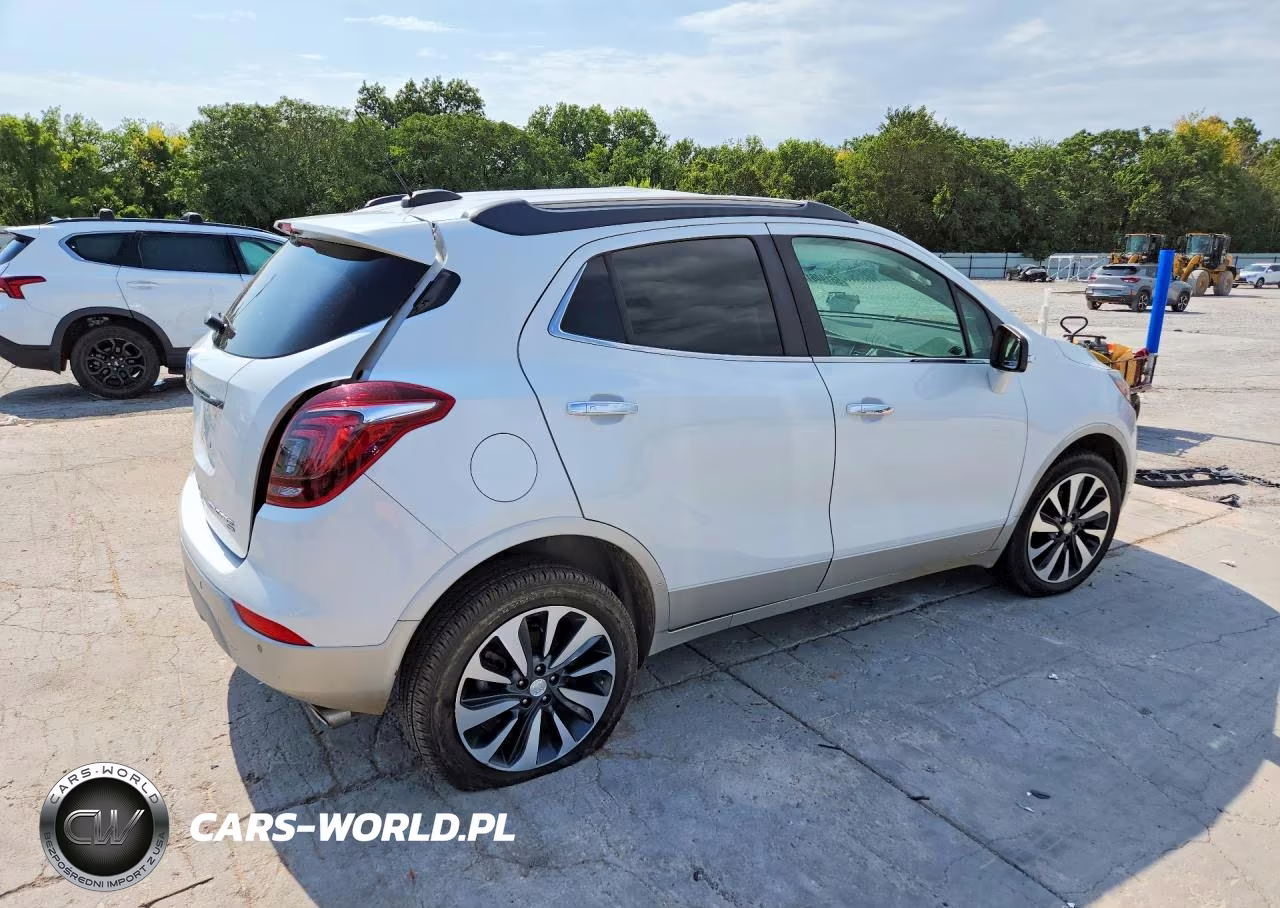 2019 Buick Encore Essence VIN:KL4CJGSM6KB828168 - 3