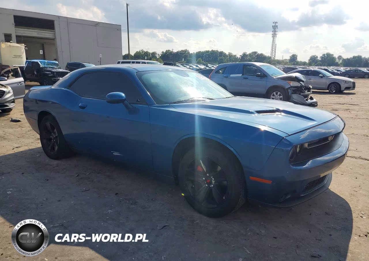 2021 Dodge Challenger Sxt VIN:2C3CDZAG5MH520847 - 4
