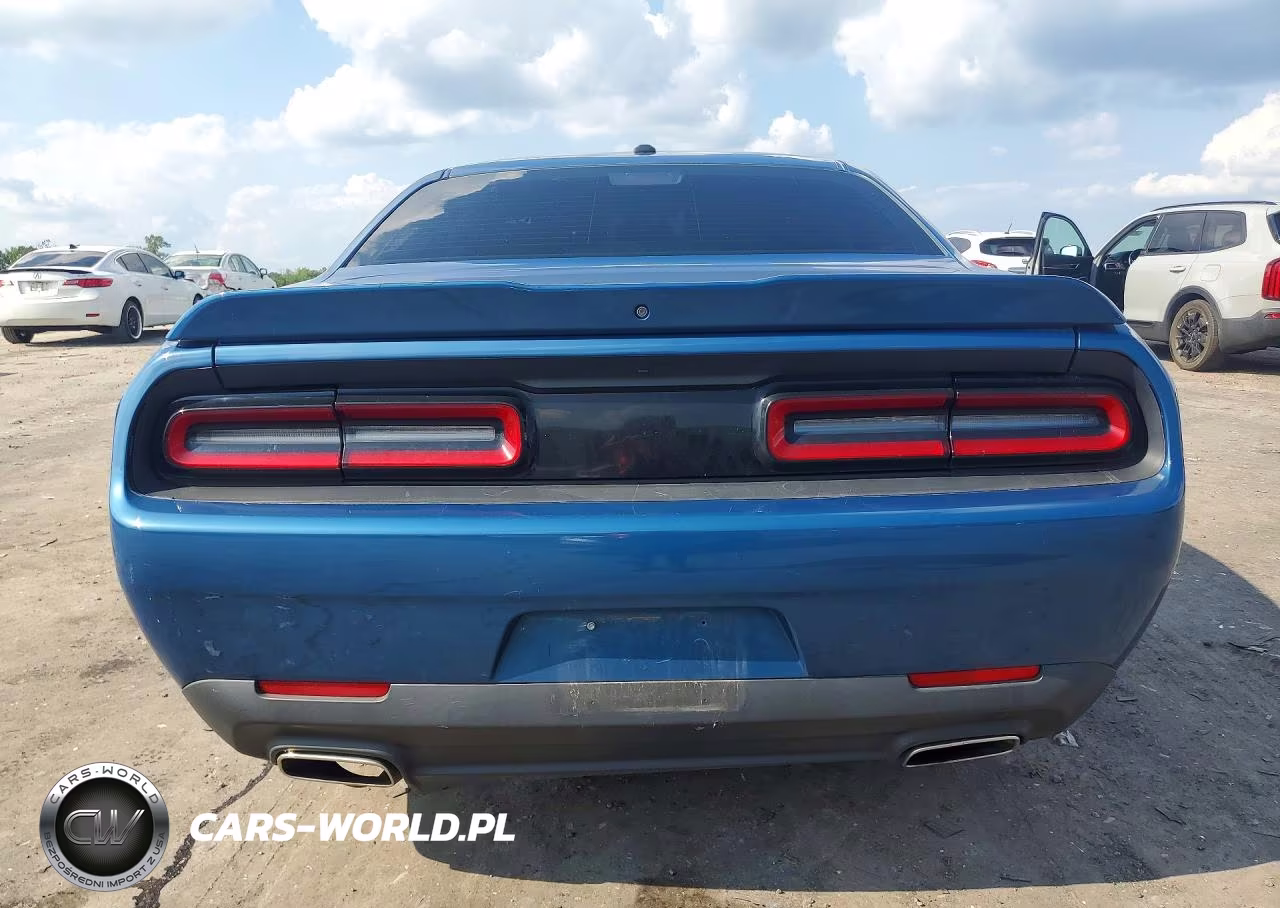 2021 Dodge Challenger Sxt VIN:2C3CDZAG5MH520847 - 6