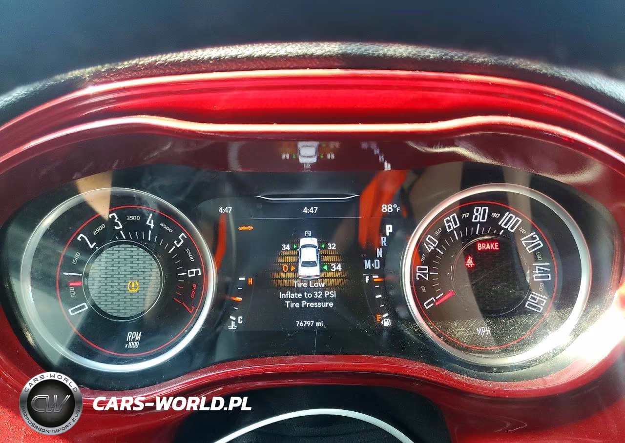 2021 Dodge Challenger Sxt VIN:2C3CDZAG5MH520847 - 9