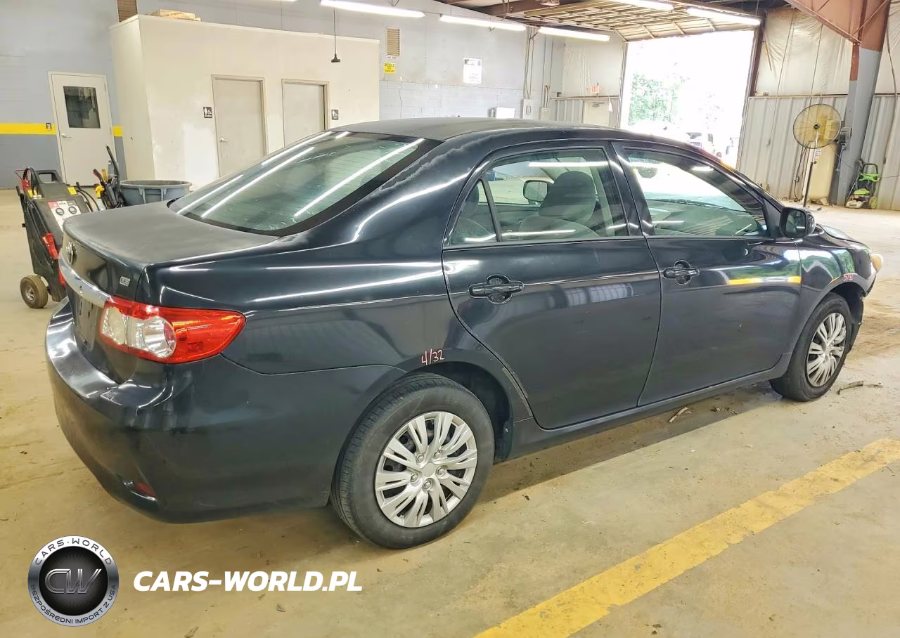 2011 Toyota Corolla Le VIN:2T1BU4EE0BC615102 - 3