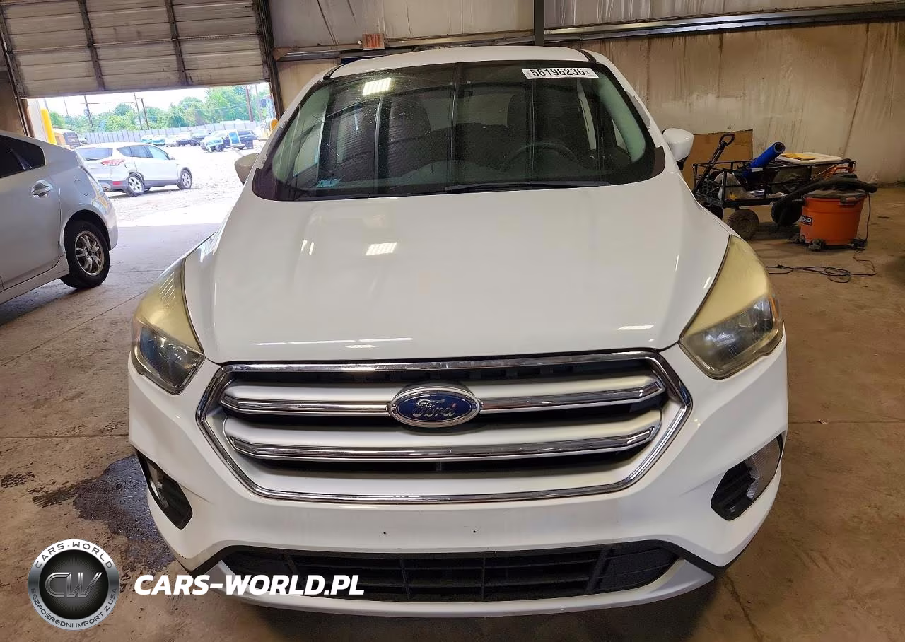 2017 Ford Escape Se VIN:1FMCU0GD6HUE39276 - 5