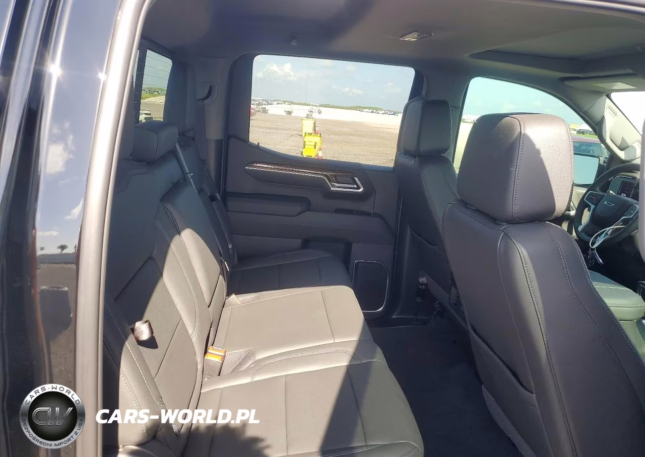 2026 Chevrolet Silverado K1500 Rst VIN:1GCUKEED0TZ373933 - 10