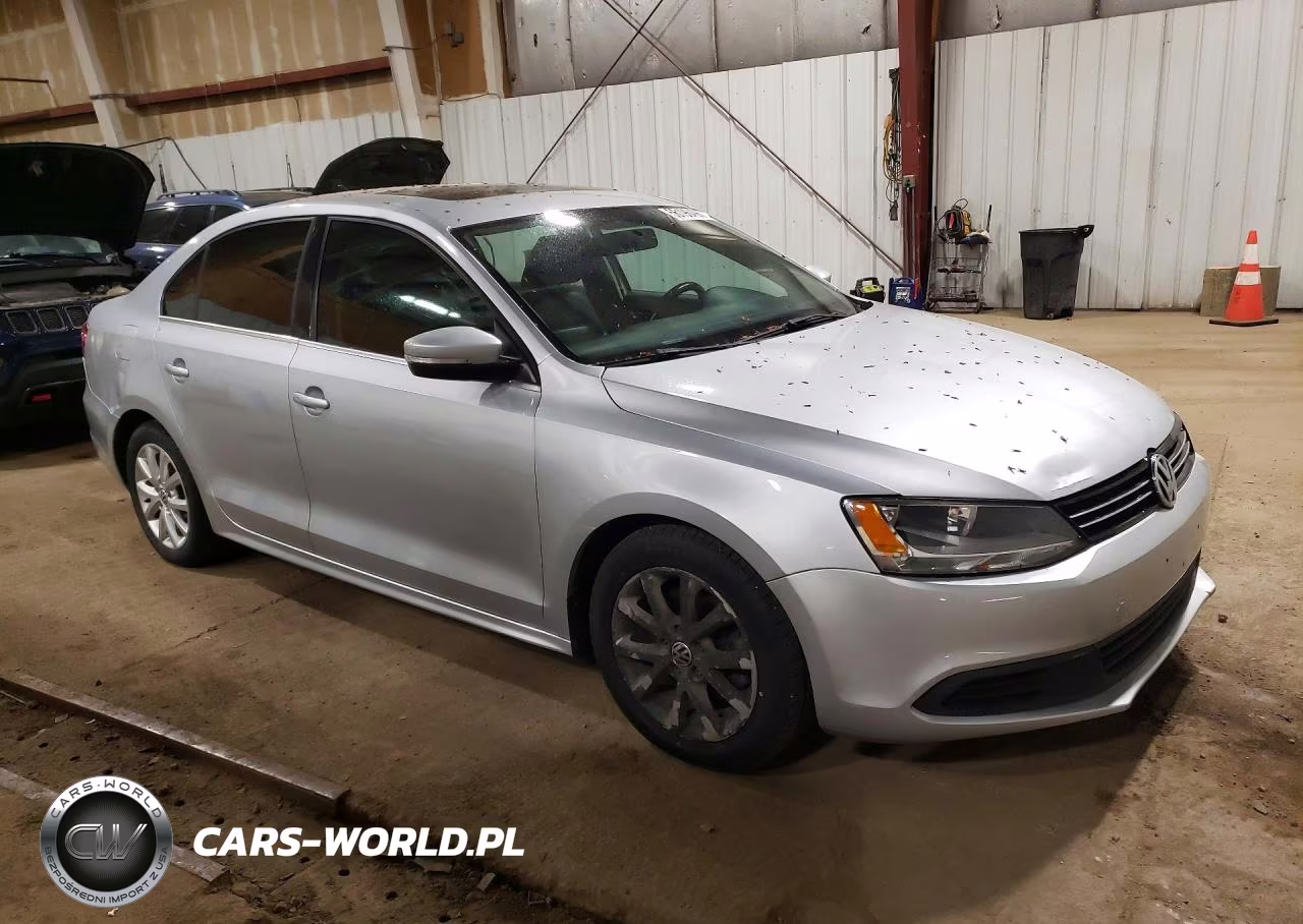 VOLKSWAGEN JETTA SE VIN:3VWD07AJ3EM379725 - 4